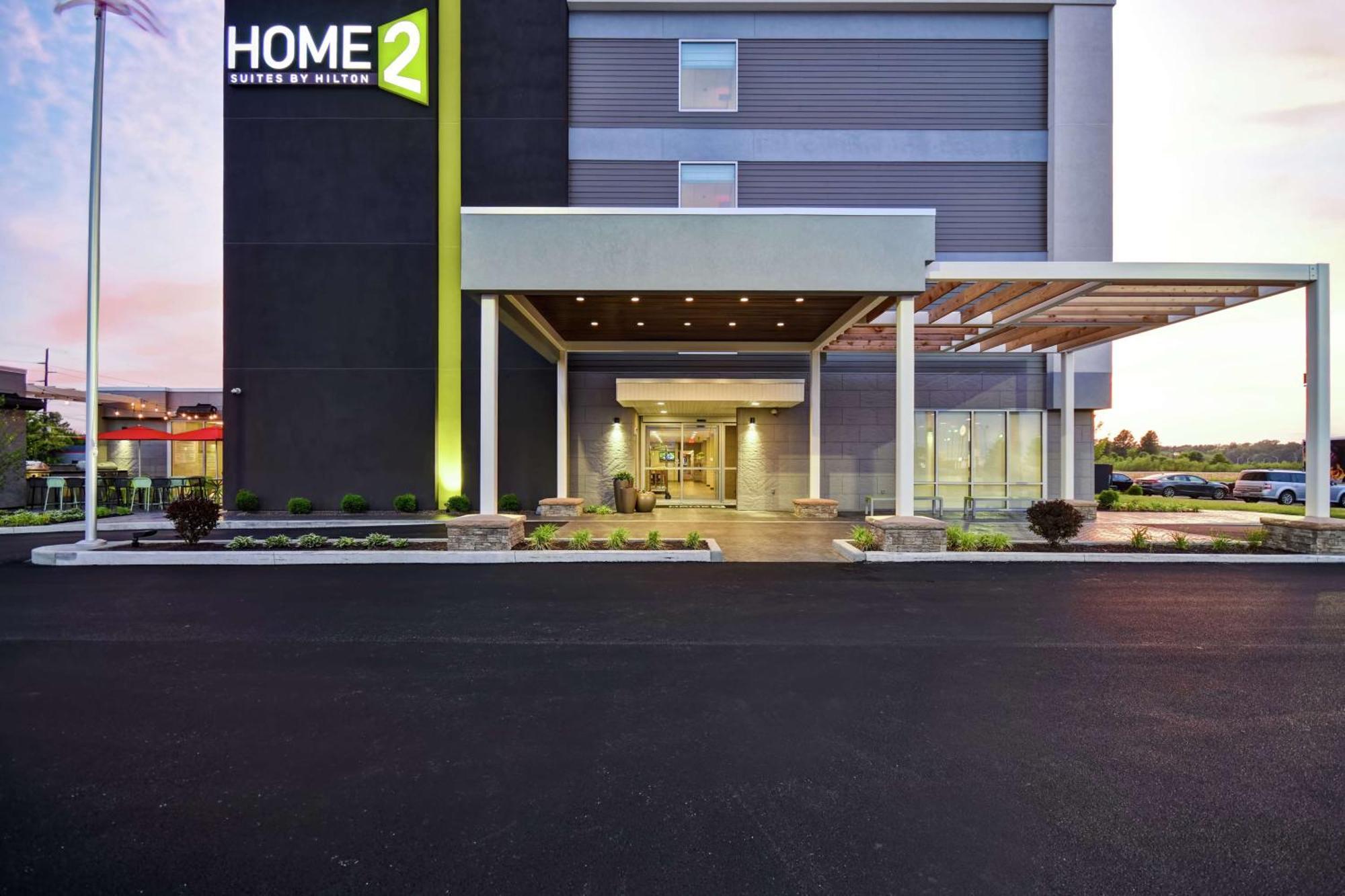 Home2 Suites By Hilton Terre Haute Bagian luar foto