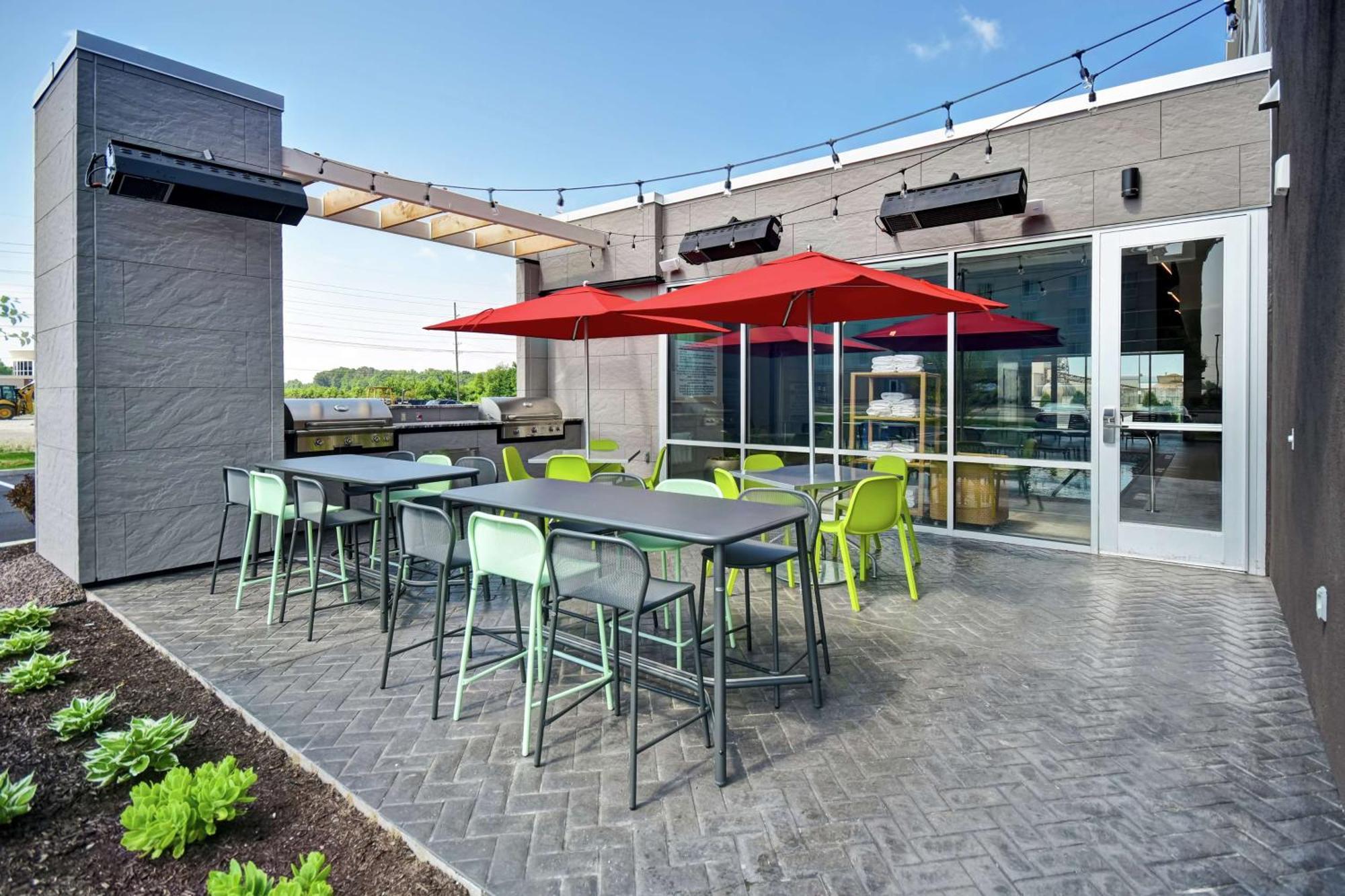 Home2 Suites By Hilton Terre Haute Bagian luar foto