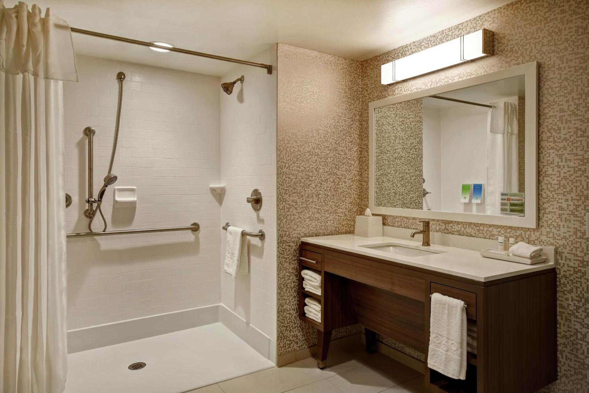 Home2 Suites By Hilton Terre Haute Bagian luar foto