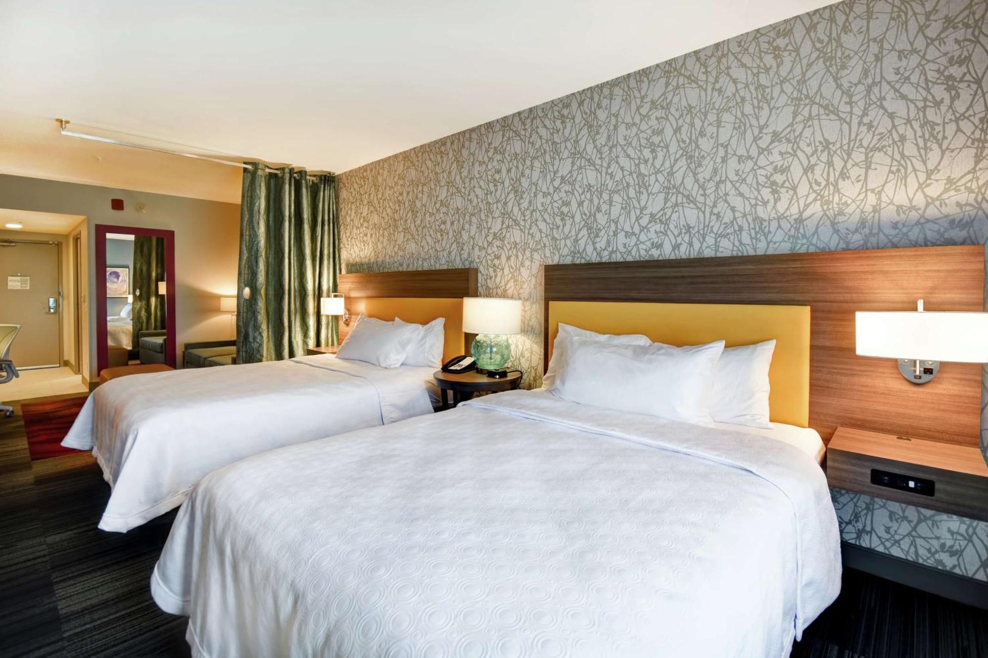 Home2 Suites By Hilton Terre Haute Bagian luar foto