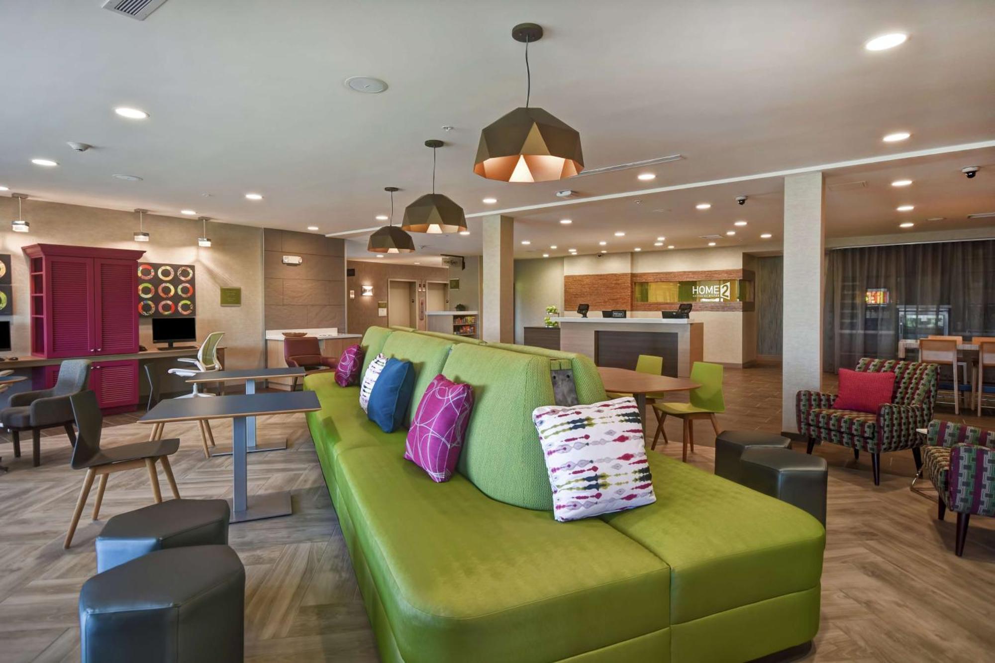 Home2 Suites By Hilton Terre Haute Bagian luar foto