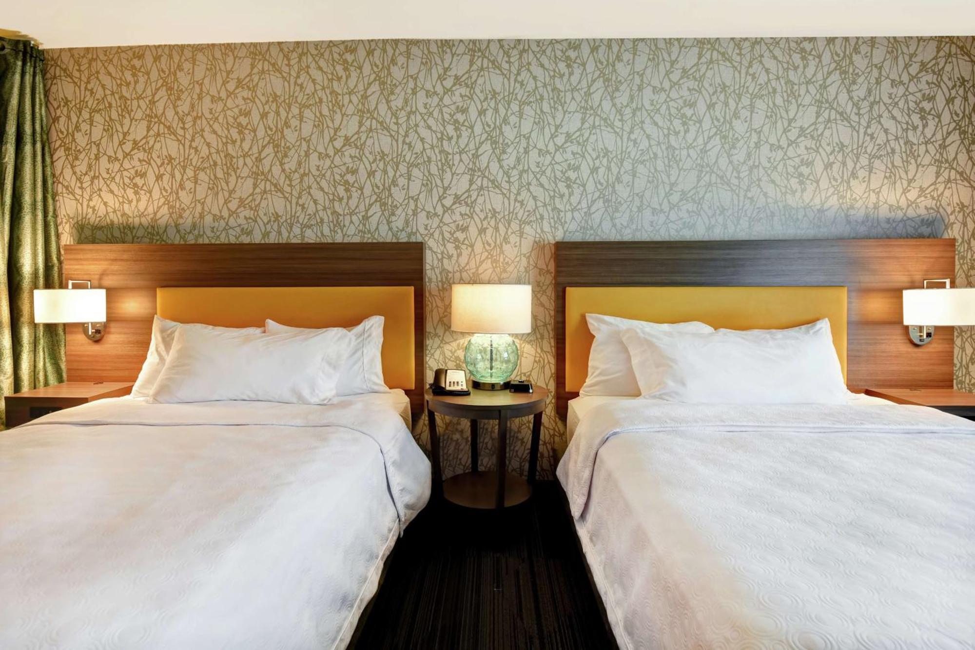 Home2 Suites By Hilton Terre Haute Bagian luar foto