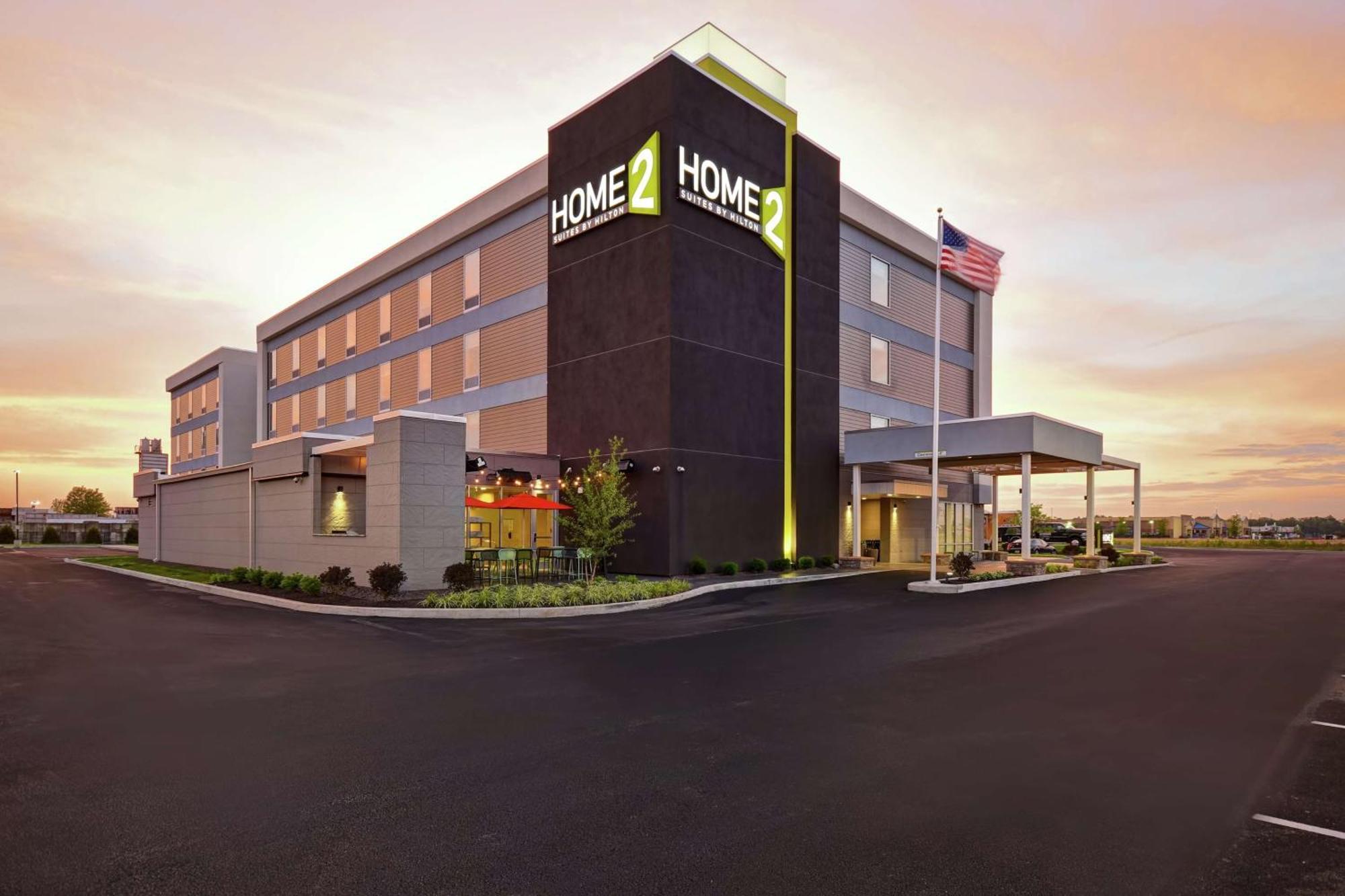 Home2 Suites By Hilton Terre Haute Bagian luar foto